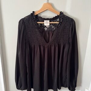 Knox Rose black blouse with lace